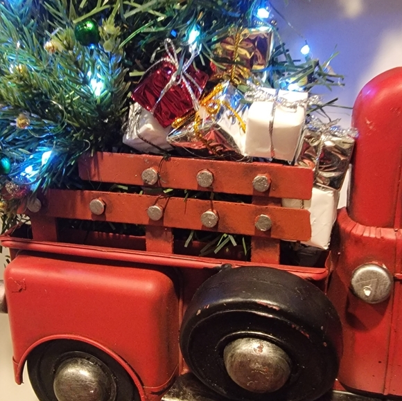 Winter Lighted Wreath Truck Santa Tree Tools - Picture 4 of 6